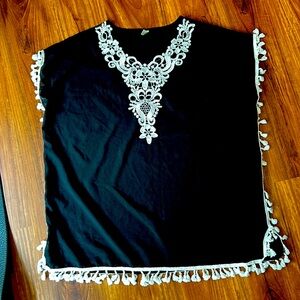 Swim coverup with lace detail - size B XL